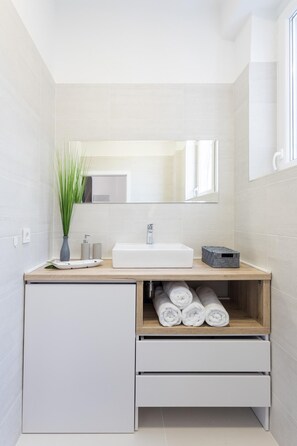 Apartment - Bright and Modern Main Square Studio (Zagreb)