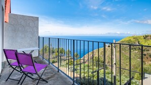 Unclassified image, 4 of 17, button - Ocean Panorama Apartment 2 by Homie (Calheta)