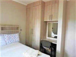 2 bedrooms