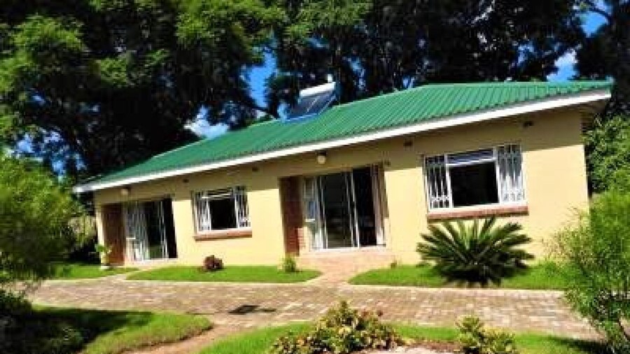 2 Bedroomed Apartment With En-suite and Kitchenette - 2067