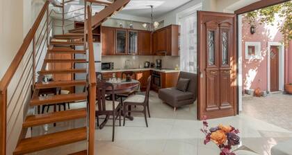 Palazzo Di Venus by Estia