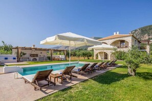 Villa | 4 bedrooms - Luxury Villa Stagio With Private Swimming Pool (Zakynthos)