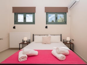 House | 4 bedrooms - Villa Eolos With Private Pool (Malevizi)