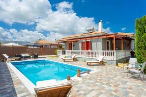 Villa | 2 bedrooms - Villa Mansion With Private Pool (Zakynthos)