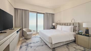 Apartment, 3 Bedrooms | In-room safe, individually decorated, individually furnished, desk