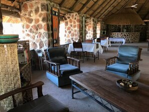 Apartment - Charming Bush Chalet 5 on This World Renowned Eco Site 40 Minutes From Vic Falls Fully Catered Stay - 1985 (Victoria Falls)