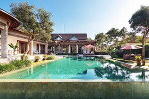 Villa, fumadores | 4 dormitorios y Internet