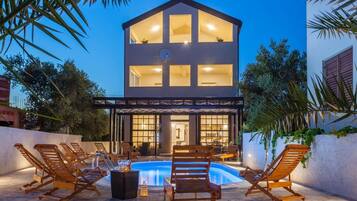 Nhà | 7 phòng ngủ