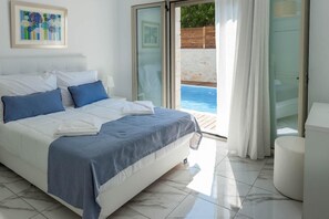 4 bedrooms - Villa Prima - With Private Heated Pool (Rethymno)