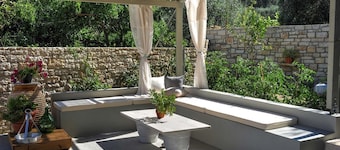 Leonora House With Private Pool Close to Gaios