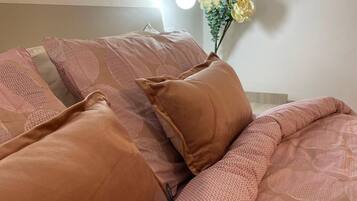 2 Schlafzimmer, Bügeleisen/Bügelbrett, WLAN