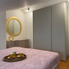 2 多间卧室、熨斗/熨衣板、WiFi