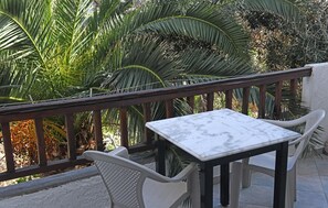 apartman, dohányzó