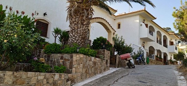 apartman, dohányzó