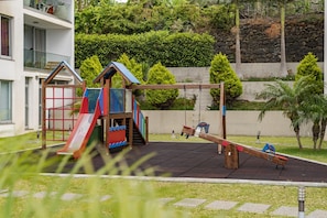 Children’s play area – outdoor