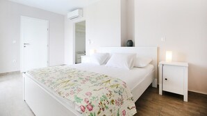 Unclassified image, 3 of 32, button - Villa Anpero with Pool Access (Jasenice)