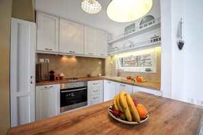 2 bedrooms, soundproofing