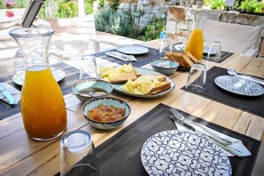 2 bedrooms, soundproofing