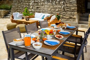 Villa, fumadores