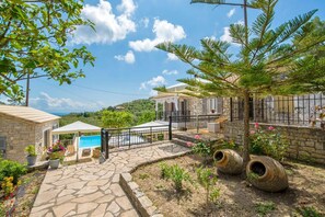 House | 4 bedrooms - Angelina Villa - Four Bedroom Traditional Paxos Villa (Paxos)