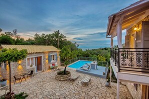 House | 4 bedrooms - Angelina Villa - Four Bedroom Traditional Paxos Villa (Paxos)