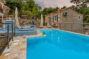 House | 4 bedrooms - Angelina Villa - Four Bedroom Traditional Paxos Villa (Paxos)