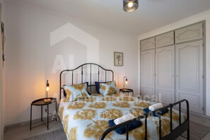 Unclassified image, 3 of 6, button - Ocean Apartment by Acasadascasas (Mafra)