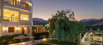 Villa Dolce Evita - With Private Pool