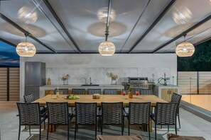 7 bedrooms - Luxurious Villa Micha - With 150m Pool (Mylopotamos)