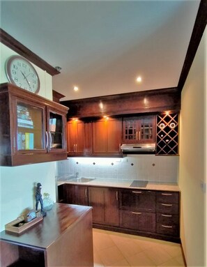 شقة - تجهيزات لذوي الاحتياجات الخاصة | 1 غرفة نوم وخدمة الإنترنت