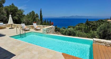 Apeiron II Villa - Sunny Modern Pool - Walk to Gaios