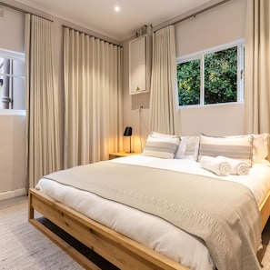 5 bedrooms