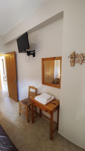 Apartment, Smoking | 1 bedroom - Nikos Apartments A2 in Gialiskari (Ikaria)