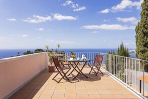 Villa | 5 bedrooms - Funchal Bay View Villa by Homie (Funchal)