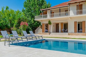 House | 5 bedrooms