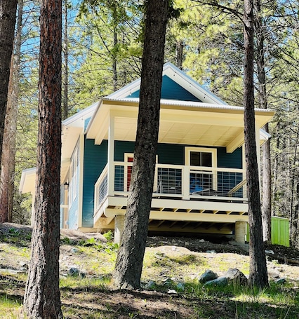 Exterior. The Flathead at Elk Ridge Village cabin 201B with views of Flathead Lake