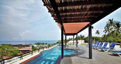 309 10m to the Beach Rooftop Pool Gym Wi-fi Kitchen