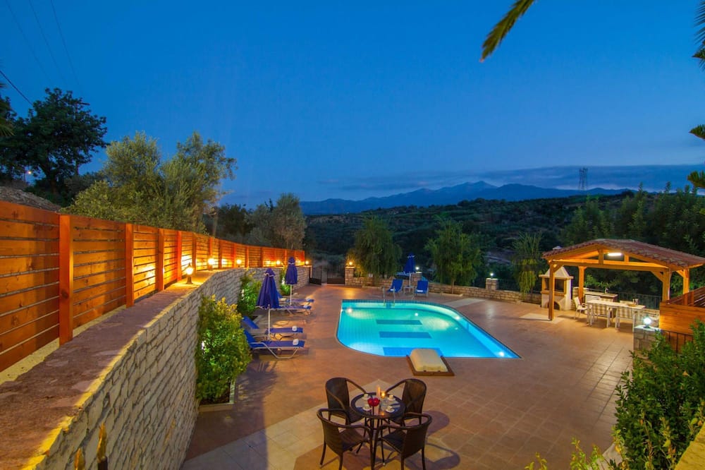 Blue Villa 1 - With Private Pool - Μαργαρίτες