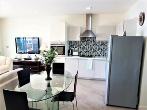 2 bedrooms - G202 Sea View Swimming Pool Jacuzzi 500m to the Beach (Karon)