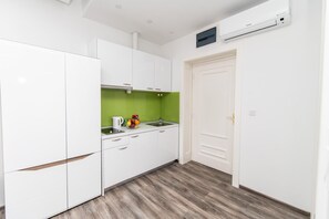 Apartment - Modern and Bright Studio in Main Pedestrian Zone (Sarajevo)