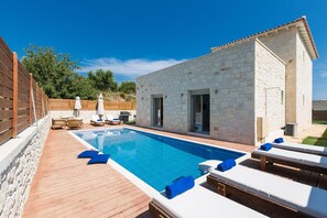3 bedrooms - Villa Vera - With Private Pool Jacuzzi (Rethymno)