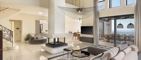 Villa | 9 bedrooms, soundproofing