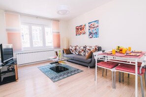Apartment - Modern Apartment Near Cathedral -best Location (Sarajevo)