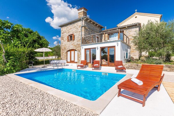 3 عدّة غرف نوم