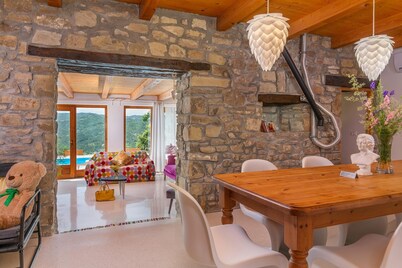 Villa Greenhill View with Pool Access