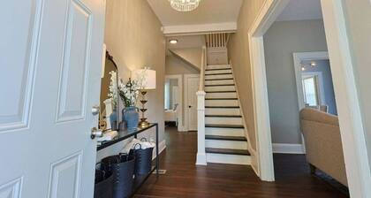 NEW! Classy 3BR Home ~ 5 min to DT + Eateries