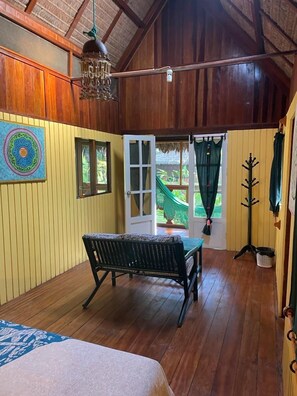 商務小屋 |  客房內保險箱、遮光布/窗簾、床單