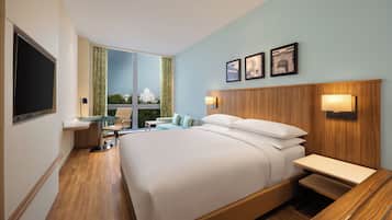 Kamar Premium, 1 Tempat Tidur King, Bebas Asap Rokok | Seprai premium, minibar, brankas, dan meja kerja