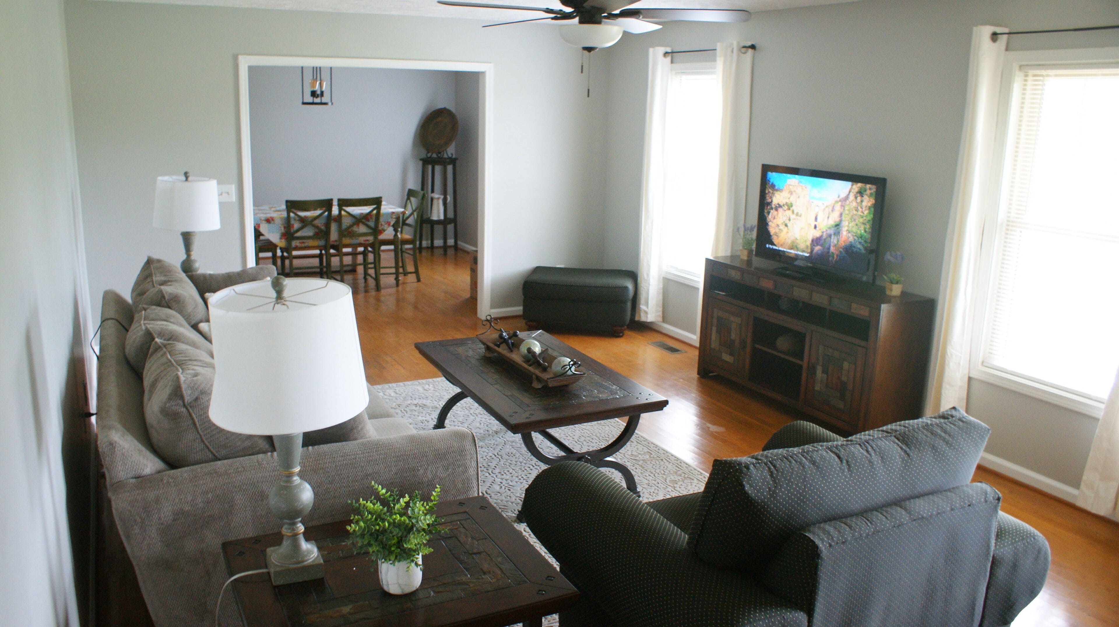 Smart-TV, peis og bordtennis