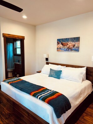 Iron/ironing board, free WiFi, bed sheets